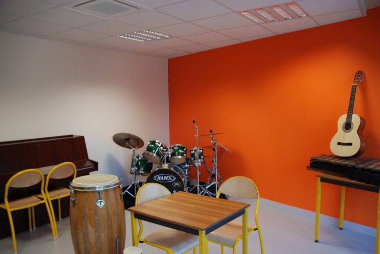 4 Musique1 page 6 1024x685 1 768x514