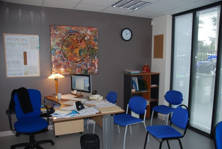 Bureau 1024x685 1 768x514